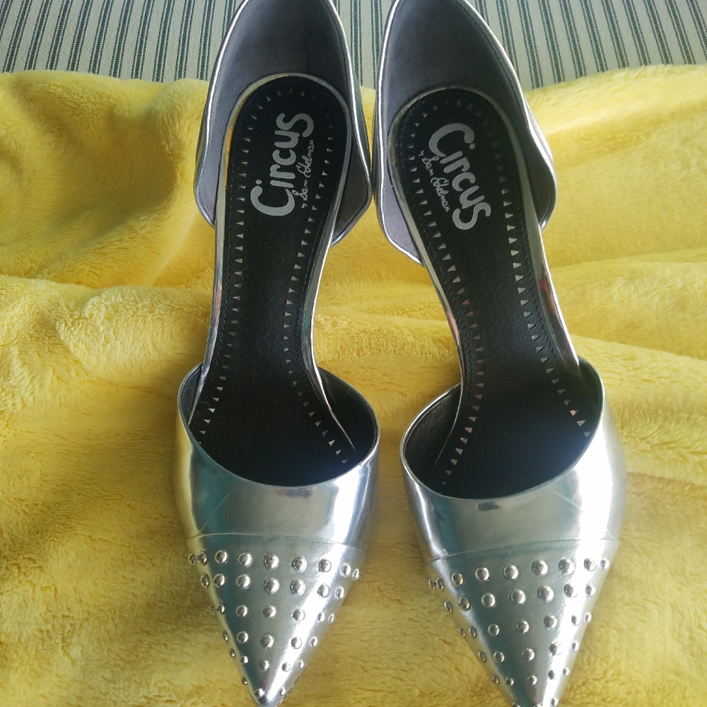 Studded silver pumps